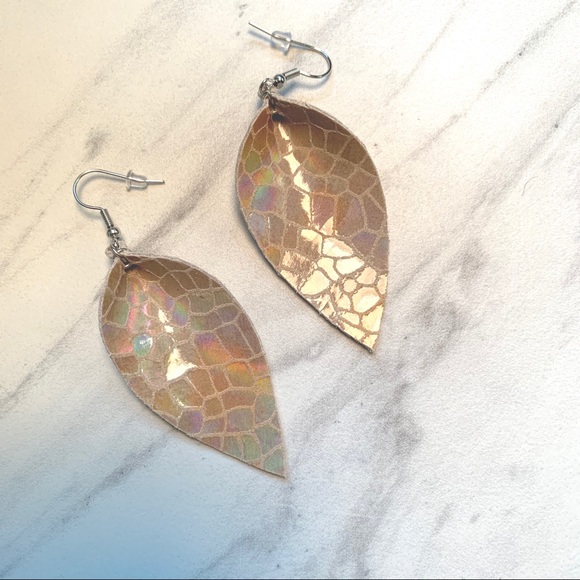 genuine Leather earrings Peach Hologram - Picture 2 of 2